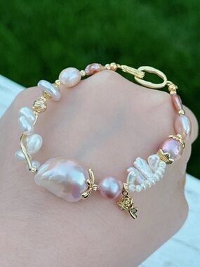 26B369 Handmade Freshwater Baroque Pearl Unique Bracelet 7”